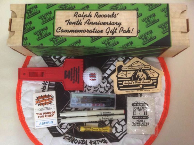 File:Gift Pak.jpg