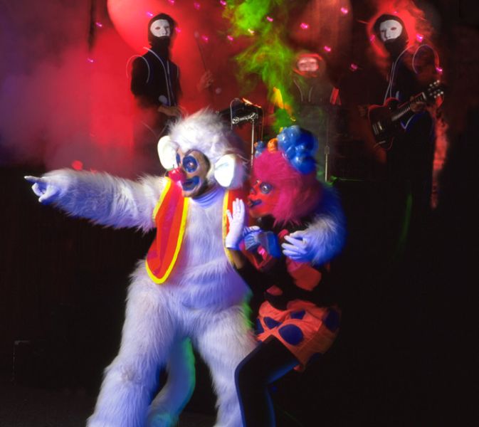 File:BillyAndMonkey1.jpg